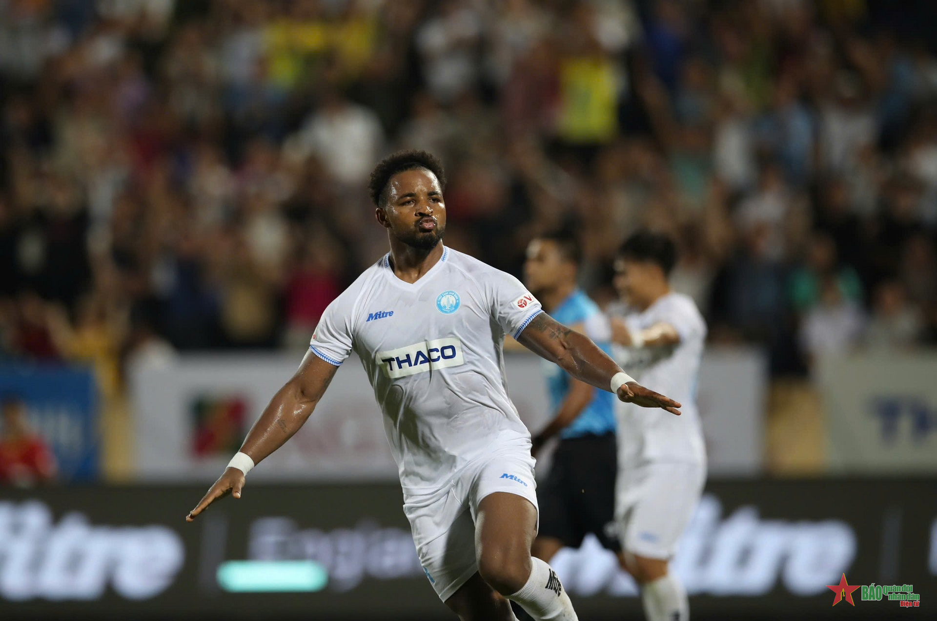 Rafaelson tỏa sáng, Thép Xanh Nam Định đoạt Siêu cúp bóng đá quốc gia 2023-2024